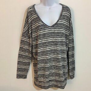 Tunic Top Old Navy Black/White Stripe Long Sleeve V Neck Classic Relaxed Fit  XL